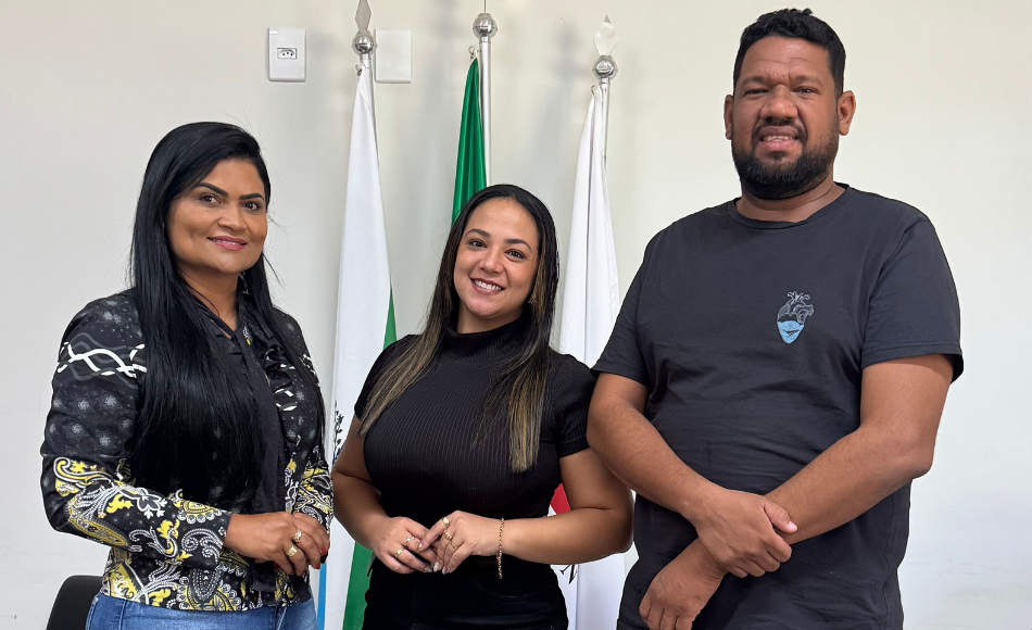 Vereadores de Jaíba propõem Lei que garante transparência nos estoques de medicamentos do município